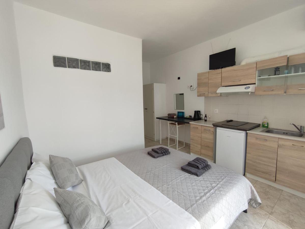 Mia Casaki Apartment Naousa  Bagian luar foto